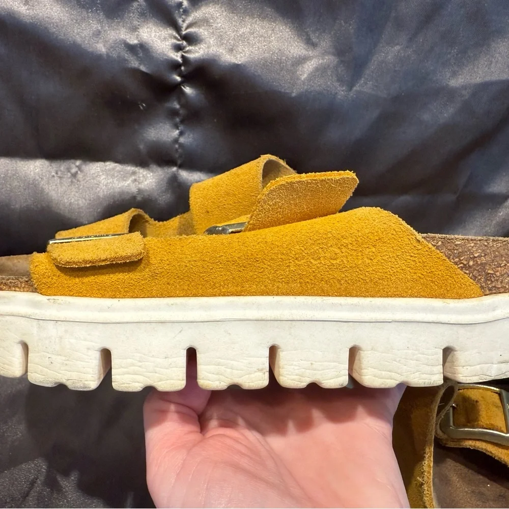 Birkenstock Papillio size 38 Suede Arizona Platform Sandals Gold Buckles w/ box - Picture 10 of 12